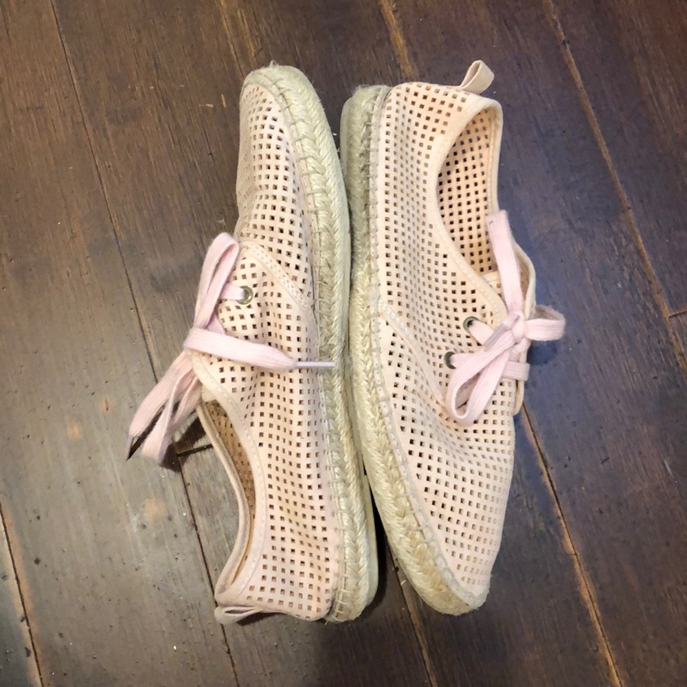 Pink laced espadrilles - Picture 4 of 4